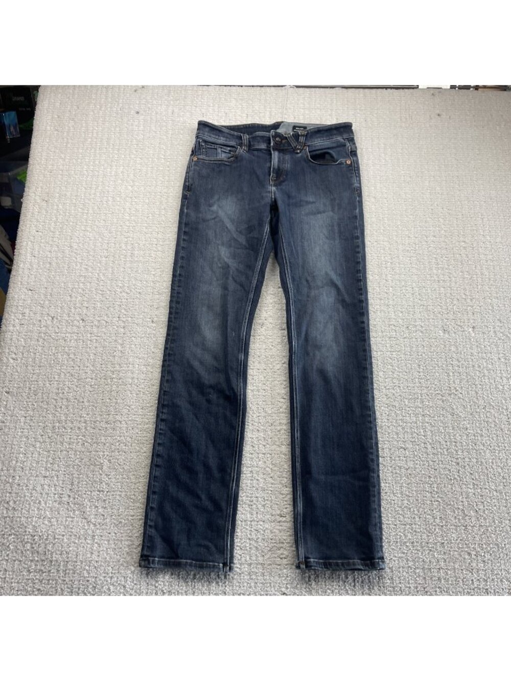 Volcom Solver Modern Straight Jeans Mens 28 Medium Dark Wash Blue Stretch Denim
